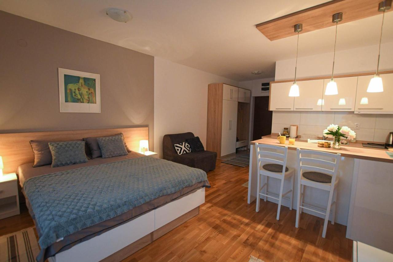 Apartment Plaza Кладово Екстер'єр фото